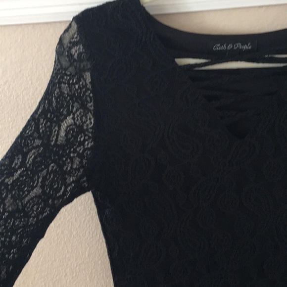 Cloth & People Black Lace Sheer Bell Sleeves - Picture 7 of 8